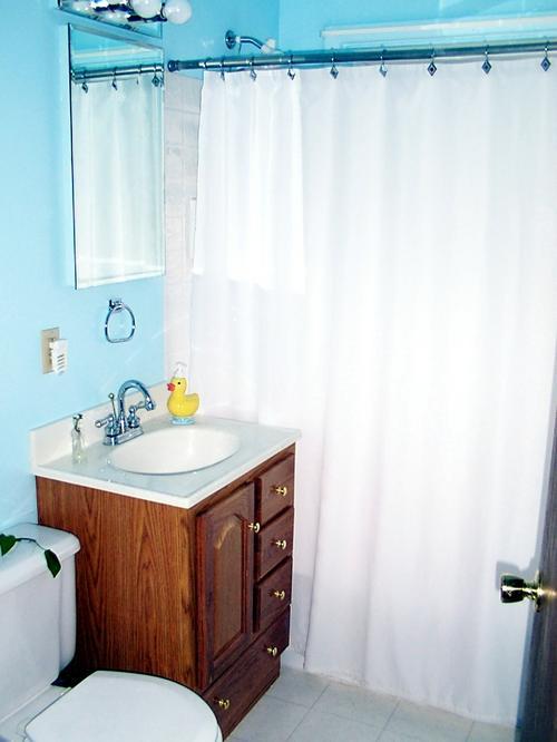 How to Design Small Bathrooms